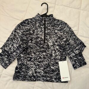 It’s Rulu Run Cropped 1/2 Zip